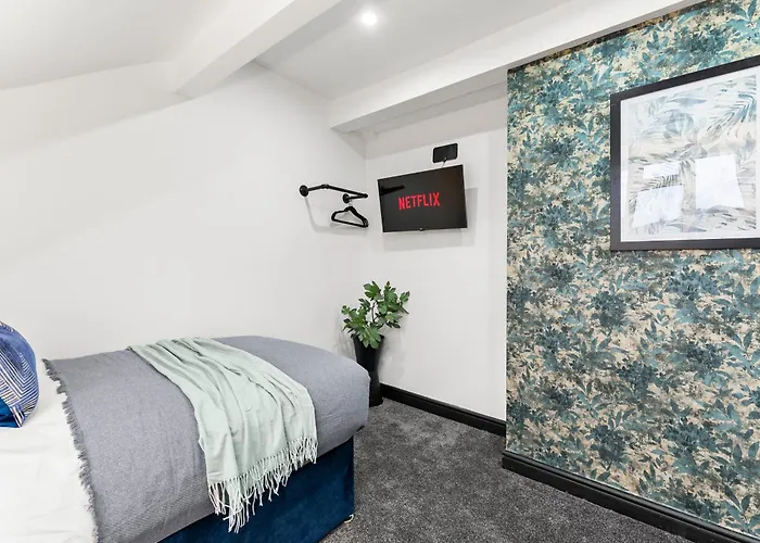 Будинок відпочинку Designer 4 Bed House In - Sleeps 13 Лідс